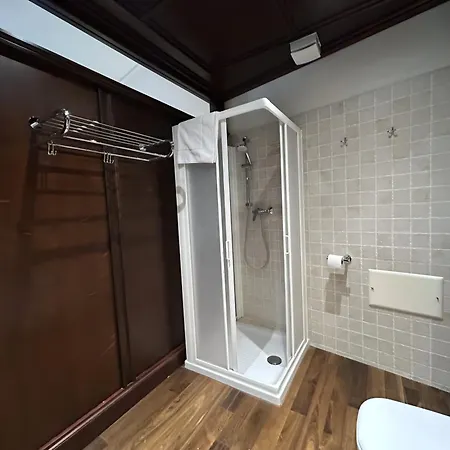 Mario Number 8 Pensionat